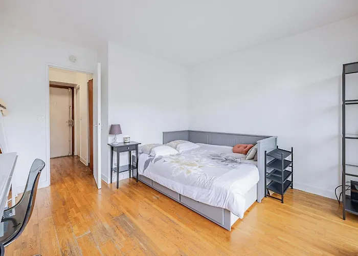 Appartement Cozy In With Kitchen Paris